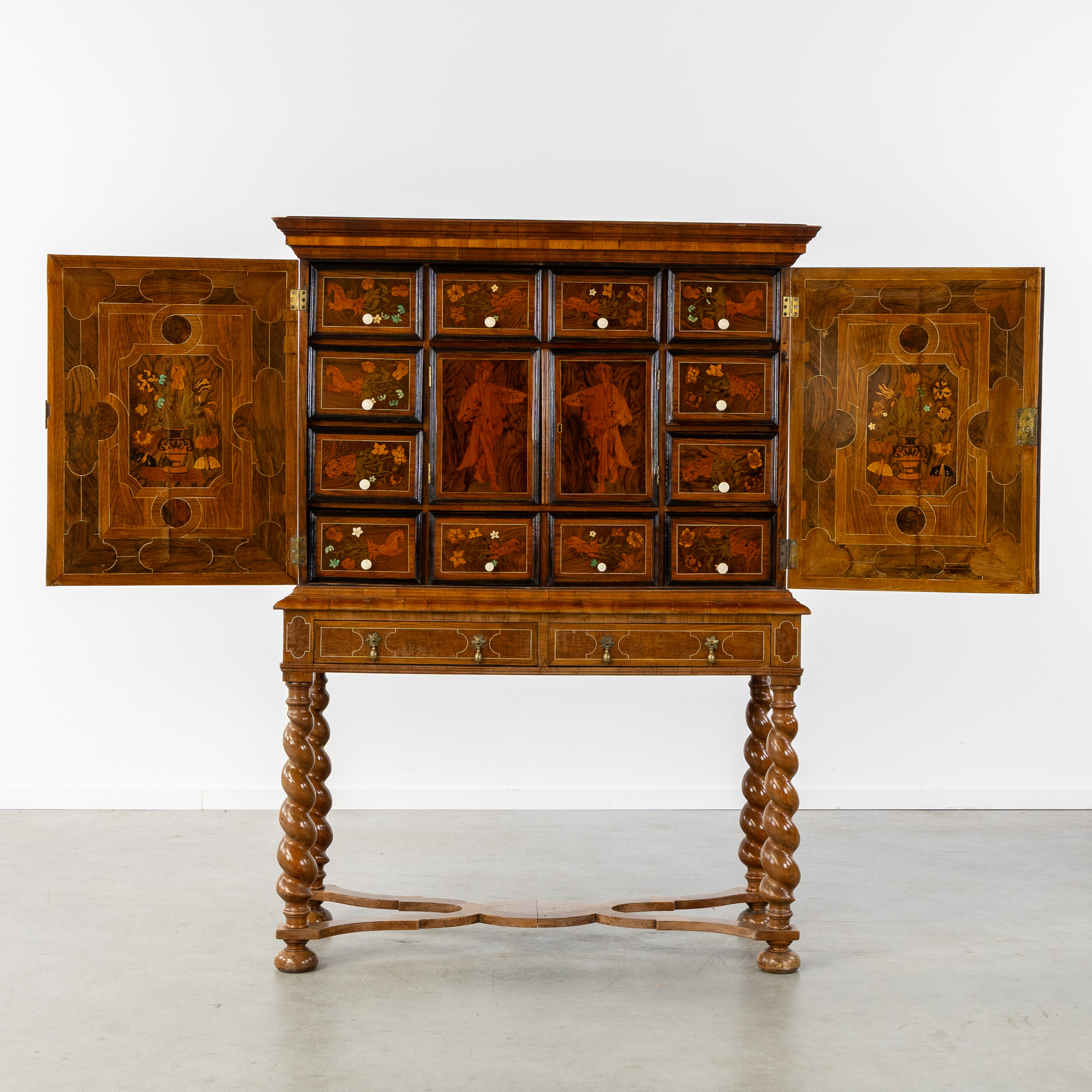 Flanders auctions Staand